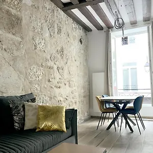https://marais-appartement-2-chambres-salle-de-bain-cuisine-3.fr-paris.fr